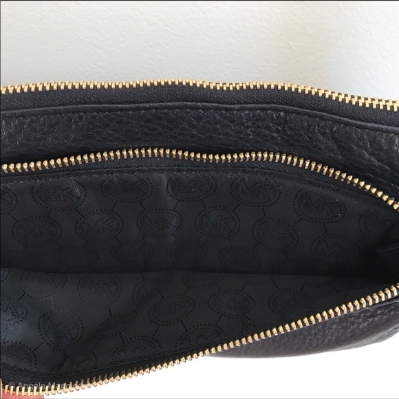 Michael Kors Double Gusset Cossbody - Picture 4 of 5